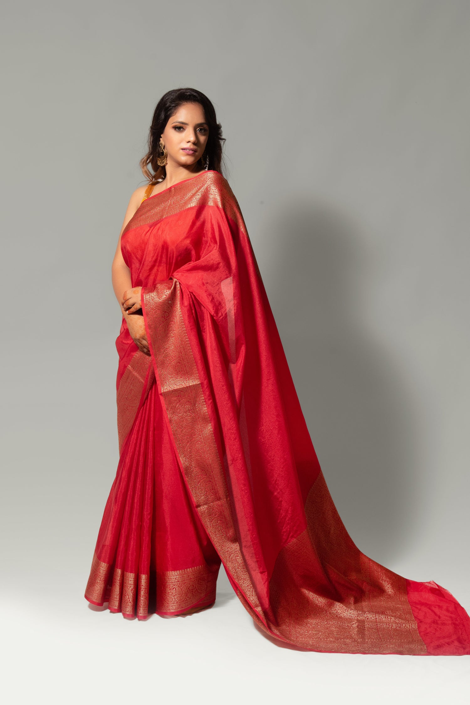 Serene Silhouettes Plain Crepe Silk Saree with Elegant Drape