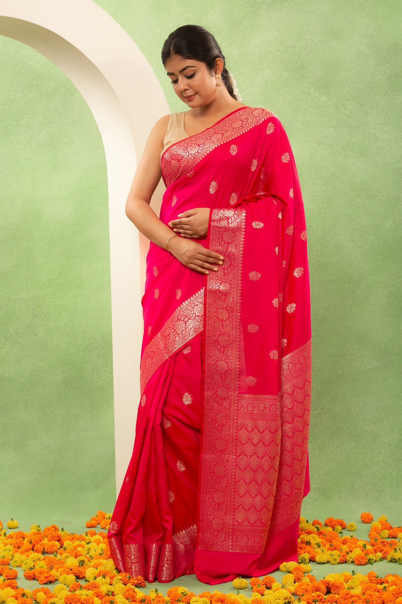 Mashru Katan Buti Rani Silk Saree with Traditional Banarasi Weave