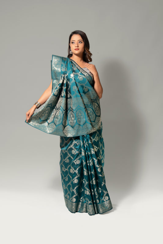 Scalloped Grace – Meenakari Katan Silk